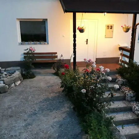 Amra Apartment
